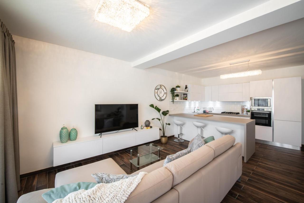 Electra Residence - Luxury Central Beachview Apartment Marsalforn Luaran gambar