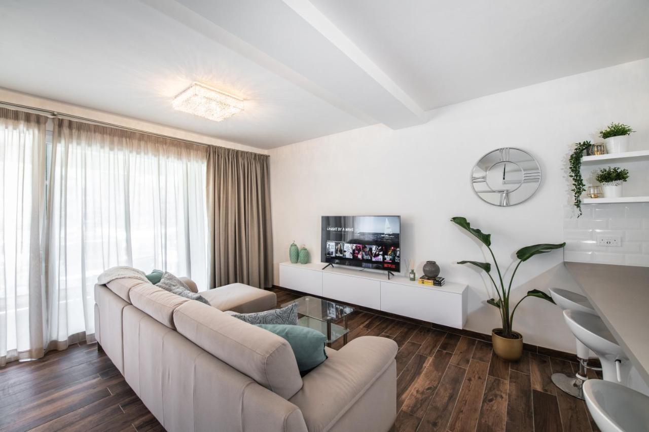 Electra Residence - Luxury Central Beachview Apartment Marsalforn Luaran gambar
